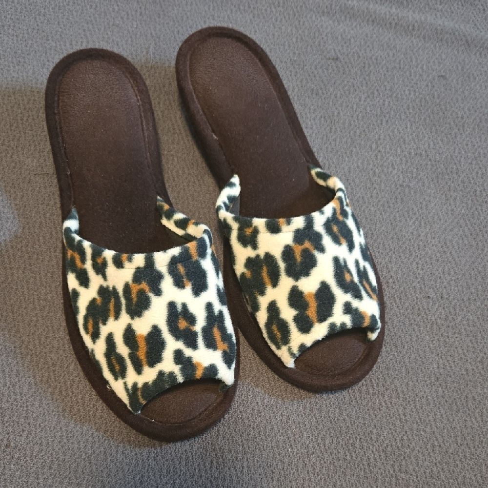 Leopard Print Slide Sandals